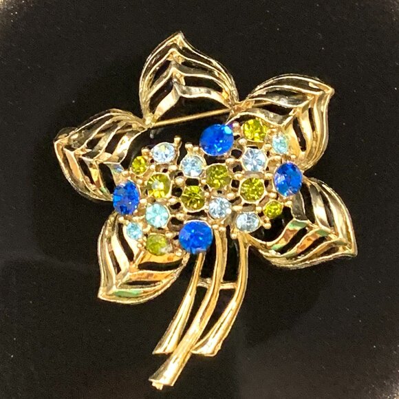 Blue Green Rhinestone Leaf Vtg Brooch Pin Gold Tone Unsigned J163 - Picture 1 of 8